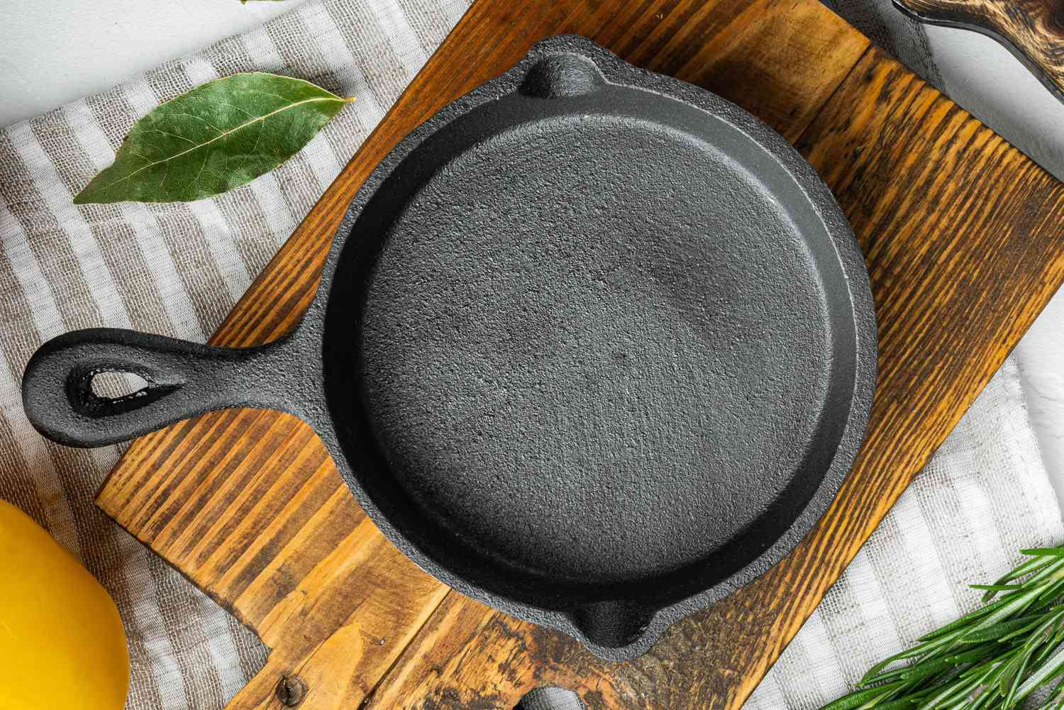 Cast Iron Skillets: Maintenance Myths & Top Picks Explored